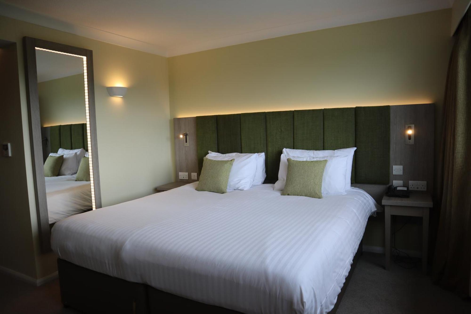 Hellidon Lakes Hotel Daventry Dış mekan fotoğraf